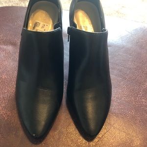 Jones New York Signature Ankle Booties Size 9M